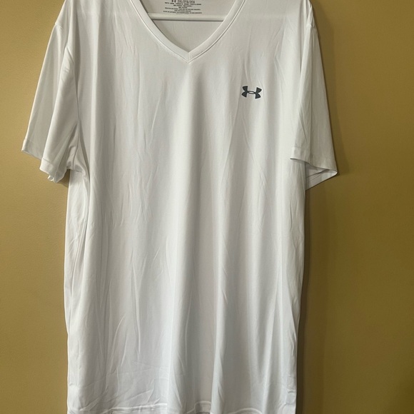 Under Armour White Short Sleeve Performance Tee Size 2XL - Picture 1 of 4